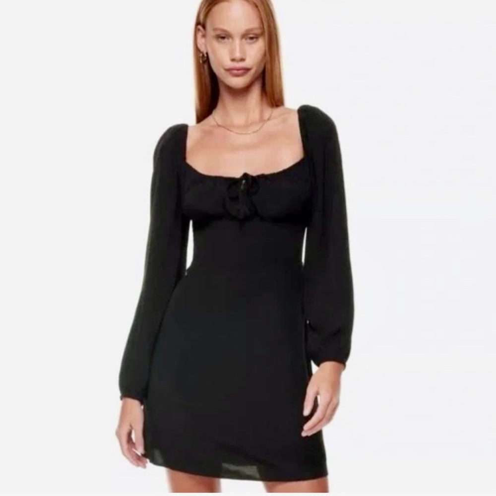 Aritzia Sunday Best Delilah Dress